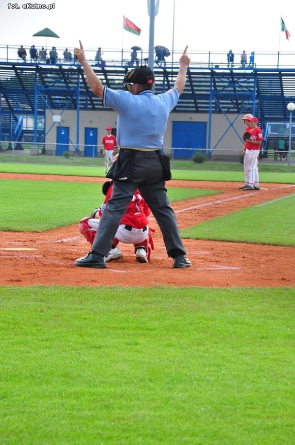 Polacy kontra Węgrzy. Baseballowe mistrzostwa w pełni
