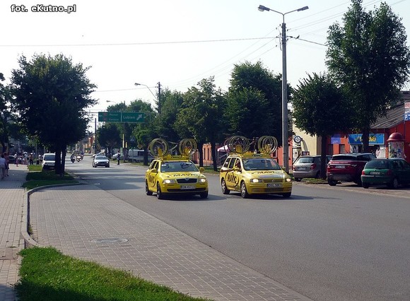 Kolarze na mecie w Kutnie