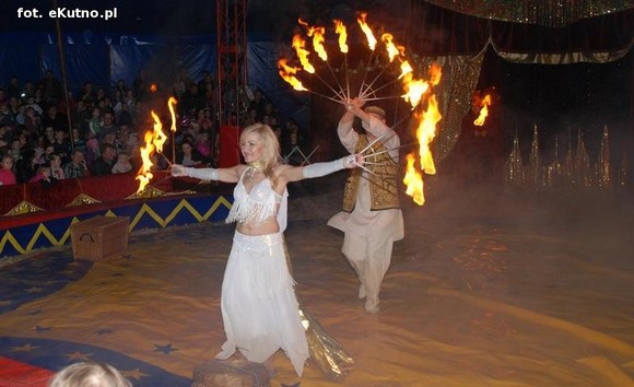  MAGICZNY ŚWIAT CYRKU  ARLEKIN już dziś w Kutnie