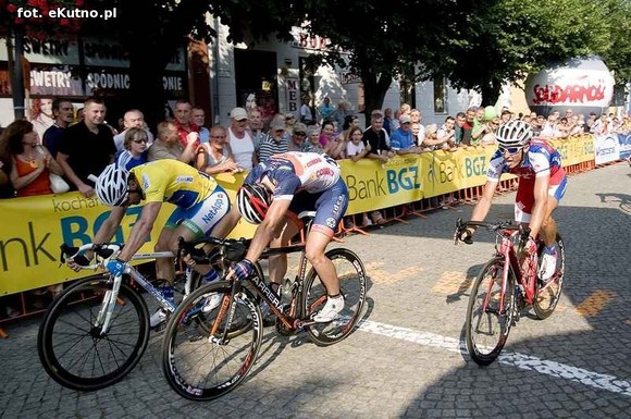 Kolarskie zmagania w obiektywie