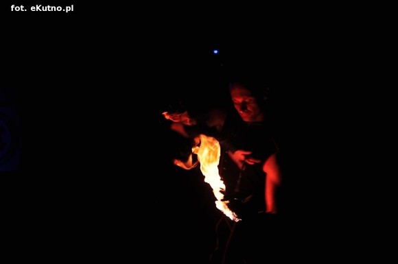 Pod patronatem eKutno.pl: Pierwszy dzień FIREPROOF Festiwal Ognia za nami