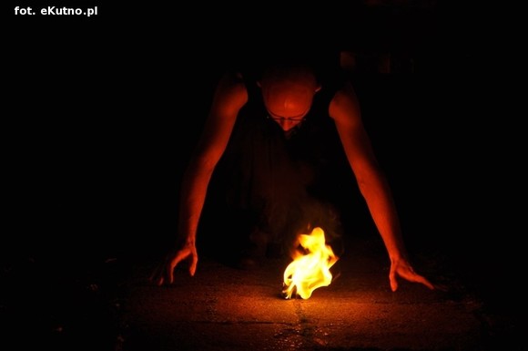 Pod patronatem eKutno.pl: Fireshow na wysokim poziomie. Kutnowski Festiwal Ognia zakończony