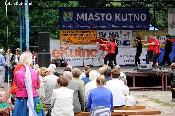 Nie zapominają o korzeniach polskiej kultury. Ludowa zabawa w parku Traugutta