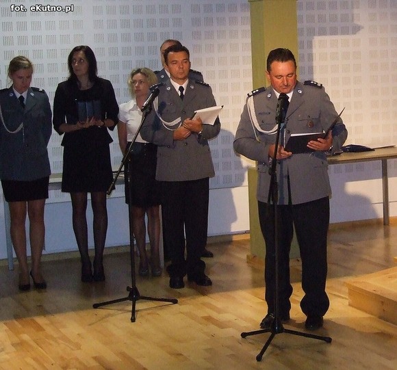 W Polsce walczą ze złem, a na Ukrainie... dobrze grają jazz. Święto Policji w Kutnie