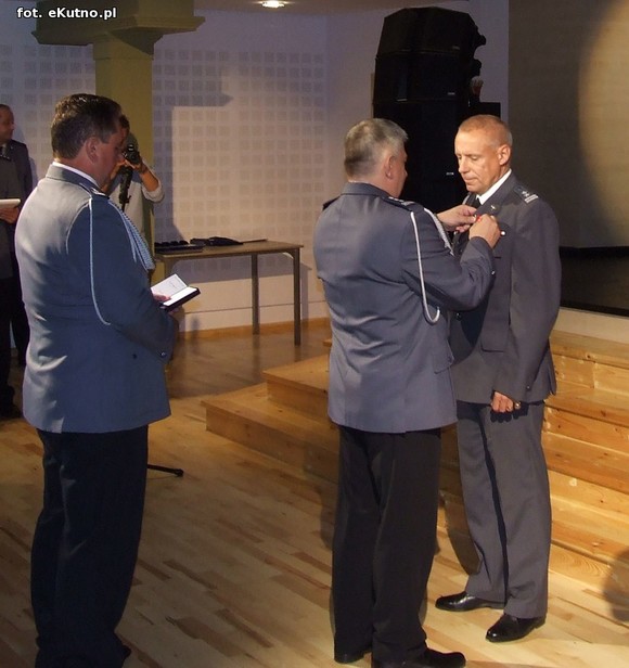 W Polsce walczą ze złem, a na Ukrainie... dobrze grają jazz. Święto Policji w Kutnie
