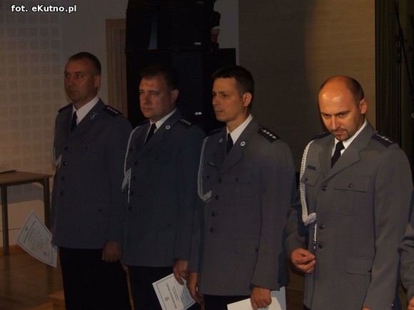 W Polsce walczą ze złem, a na Ukrainie... dobrze grają jazz. Święto Policji w Kutnie