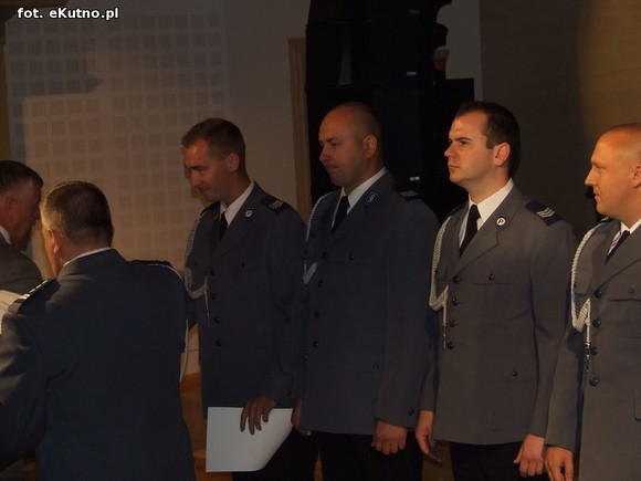 W Polsce walczą ze złem, a na Ukrainie... dobrze grają jazz. Święto Policji w Kutnie