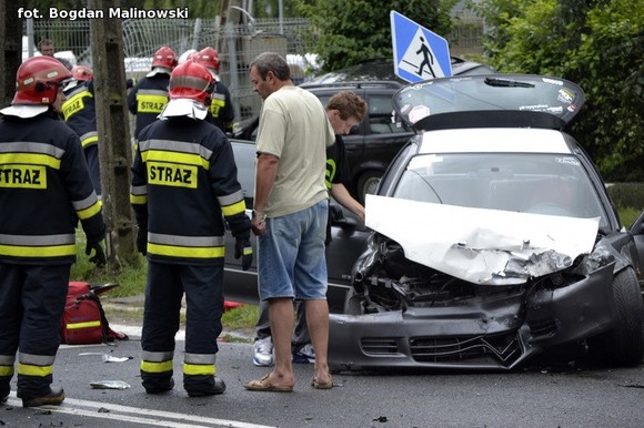 Wypadek drogowy. Skrzyżowanie ulic Holenderskiej i Józefów zablokowane