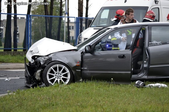 Wypadek drogowy. Skrzyżowanie ulic Holenderskiej i Józefów zablokowane