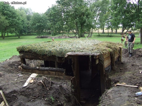 Przygotowania do Odysei Historycznej trwają. Plac Piłsudskiego zapełnia się kramami i dioramami