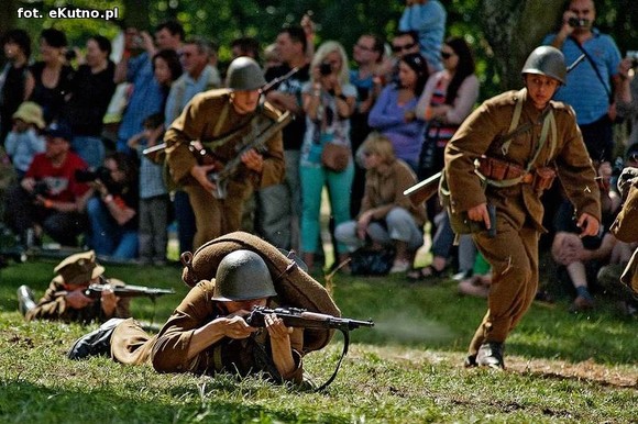 Wyjątkowa msza polowa. Inscenizacje z drugiego dnia III Zlotu GRH
