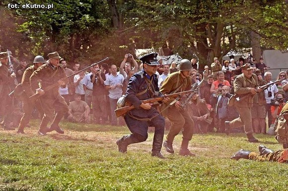 Wyjątkowa msza polowa. Inscenizacje z drugiego dnia III Zlotu GRH