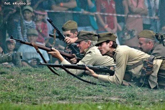 Wyjątkowa msza polowa. Inscenizacje z drugiego dnia III Zlotu GRH