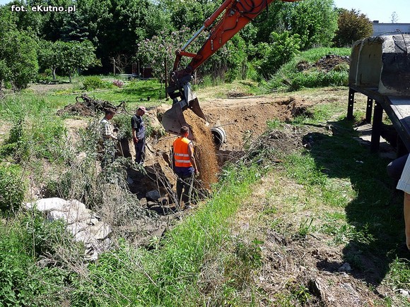 Dziurawe procedury w sytuacjach kryzysowych? Sklęczki się organizują