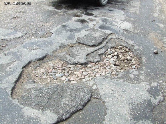 Droga z Karolewa do Łaniąt jak sito