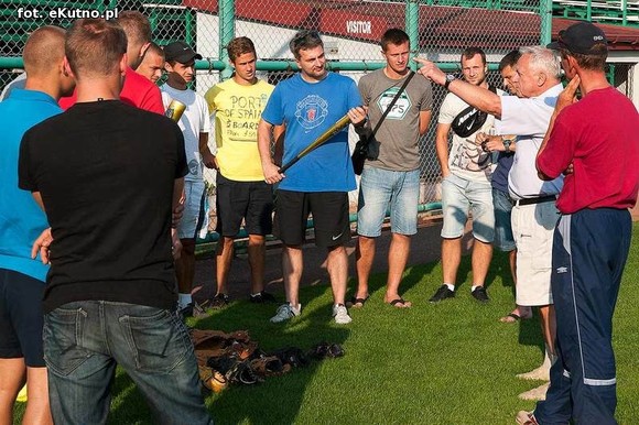 Niecodzienny trening. Piłkarze zagrali w baseball