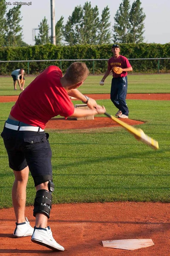 Niecodzienny trening. Piłkarze zagrali w baseball
