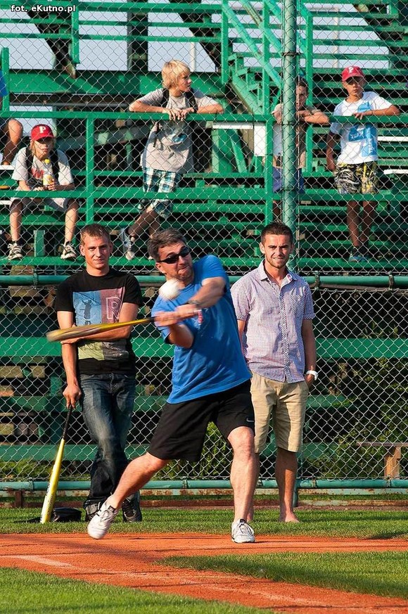 Niecodzienny trening. Piłkarze zagrali w baseball