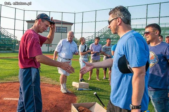 Niecodzienny trening. Piłkarze zagrali w baseball