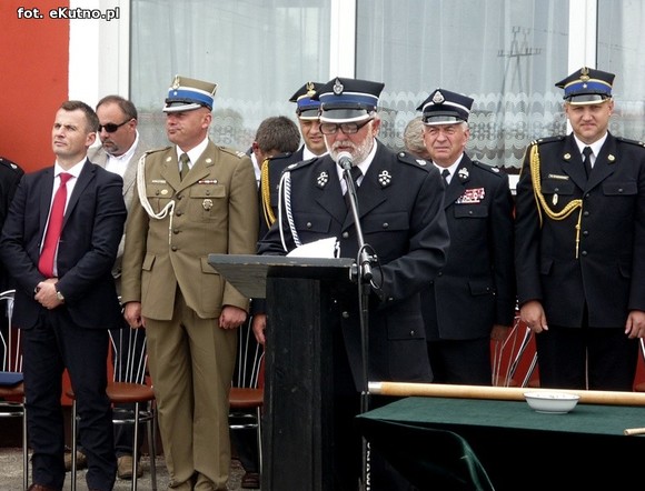 Ordery, ratownicy powietrzni i czworonożni. Szacowny jubileusz strażaków z Woli Kałkowej