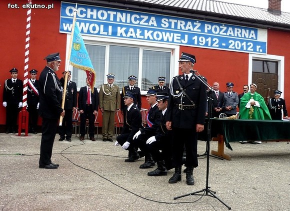Ordery, ratownicy powietrzni i czworonożni. Szacowny jubileusz strażaków z Woli Kałkowej