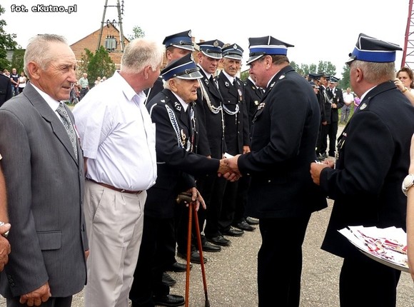 Ordery, ratownicy powietrzni i czworonożni. Szacowny jubileusz strażaków z Woli Kałkowej