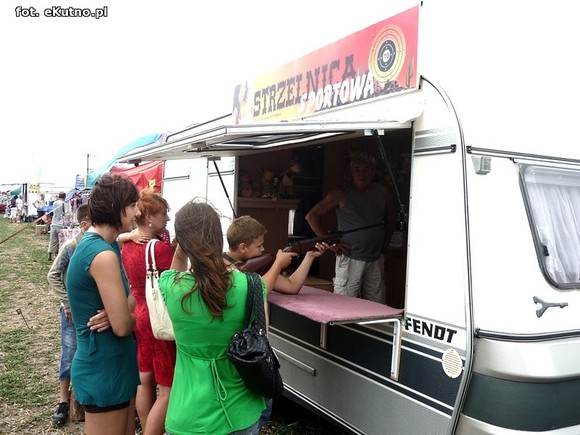 Ordery, ratownicy powietrzni i czworonożni. Szacowny jubileusz strażaków z Woli Kałkowej