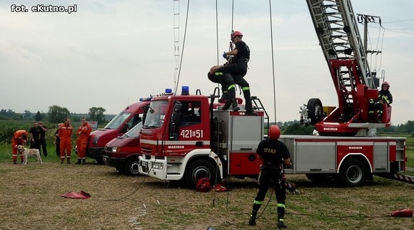 Ordery, ratownicy powietrzni i czworonożni. Szacowny jubileusz strażaków z Woli Kałkowej