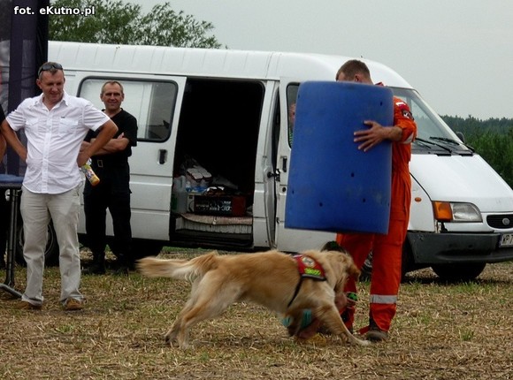 Ordery, ratownicy powietrzni i czworonożni. Szacowny jubileusz strażaków z Woli Kałkowej