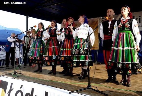 Ordery, ratownicy powietrzni i czworonożni. Szacowny jubileusz strażaków z Woli Kałkowej