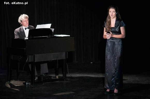 Pieśni miłosne świata osłodziły dzisiejszy wieczór. A w piątek arie na cześć św. Wawrzyńca