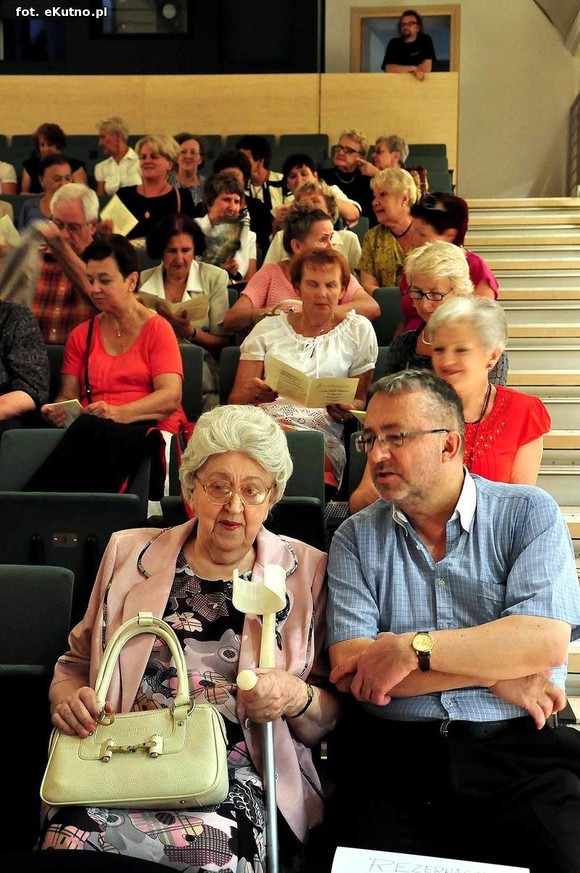 Subtelne brzmienie klawesynu i wyjątkowe męskie głosy