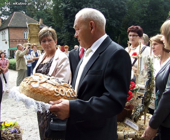 Na Polski imię, na Jej cześć podnosim czoła dumne. Święto Plonów w Oporowie