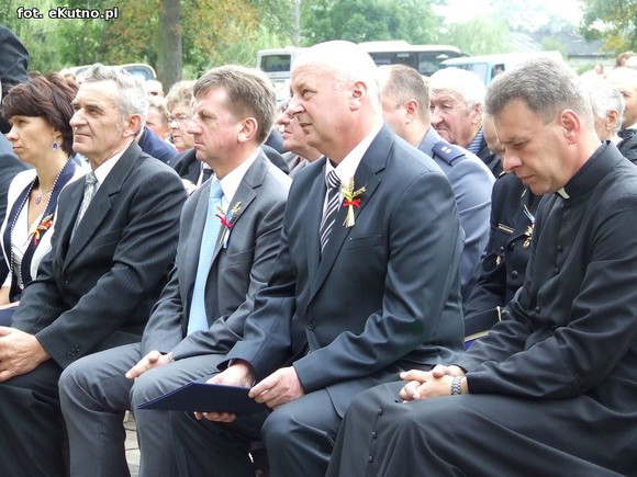 Nagroda dla wójta Kołacha, sprzęt rolniczy i zespoły śpiewacze. Dożynki w Bedlnie