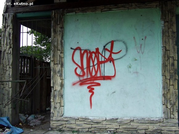 Czytelnicy piszą: Droga na cmentarz, wstyd dla Kutna