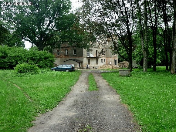 Szlakiem zaniedbanych zabytków powiatu kutnowskiego odc. 10, Łanięta