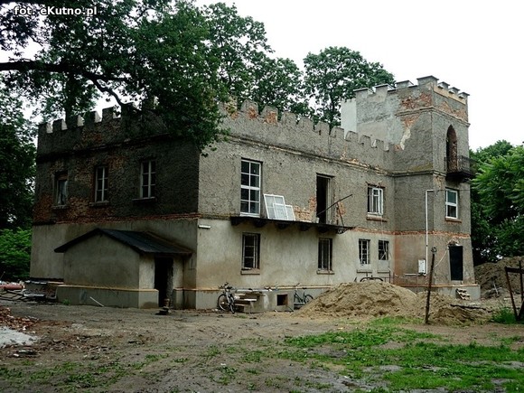 Szlakiem zaniedbanych zabytków powiatu kutnowskiego odc. 10, Łanięta