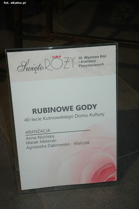 Święto Róży otwarte. Rubinowa rocznica domu kultury i florystyczne aranżacje małżeńskich godów