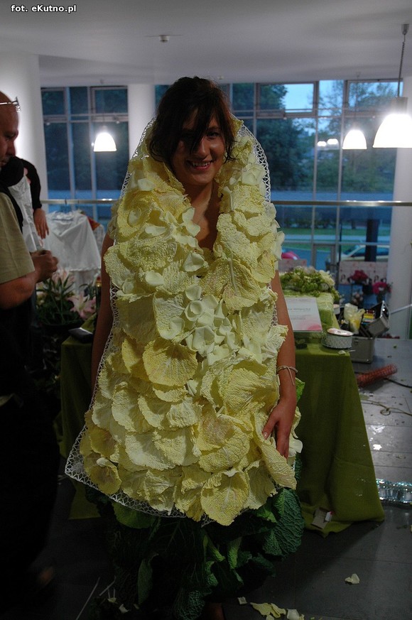 Święto Róży otwarte. Rubinowa rocznica domu kultury i florystyczne aranżacje małżeńskich godów