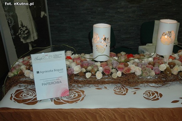 Święto Róży otwarte. Rubinowa rocznica domu kultury i florystyczne aranżacje małżeńskich godów