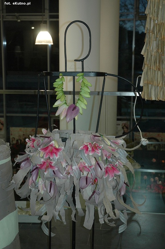 Święto Róży otwarte. Rubinowa rocznica domu kultury i florystyczne aranżacje małżeńskich godów