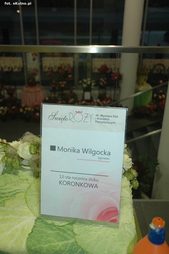 Święto Róży otwarte. Rubinowa rocznica domu kultury i florystyczne aranżacje małżeńskich godów