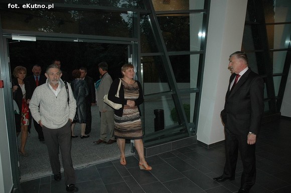 Święto Róży otwarte. Rubinowa rocznica domu kultury i florystyczne aranżacje małżeńskich godów