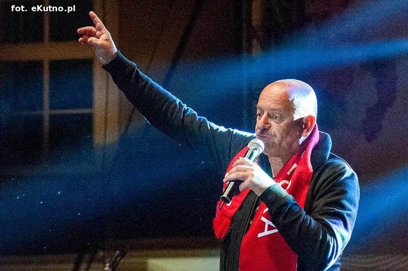 Marcin Daniec ze swadą o polskiej piłce nożnej, kutnowskim dworcu i autostradach