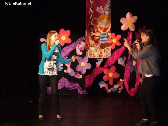 Dwie Królowe Jednej Nocy, Team of Teens oraz Michał, który się trzyma. Koncert galowy  Kwietnika w sobotę