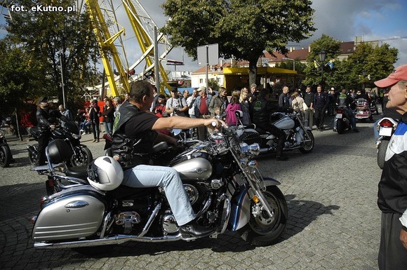 Królowa Róż i Królewna Różyczka przejęły władzę. Bawmy się na 38. Święcie Róży