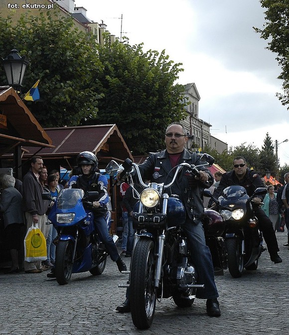 Królowa Róż i Królewna Różyczka przejęły władzę. Bawmy się na 38. Święcie Róży