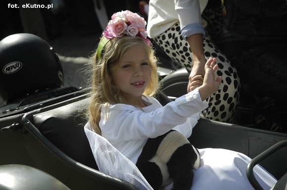 Królowa Róż i Królewna Różyczka przejęły władzę. Bawmy się na 38. Święcie Róży