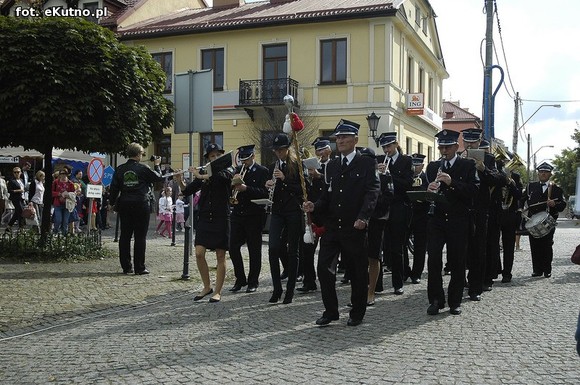 Królowa Róż i Królewna Różyczka przejęły władzę. Bawmy się na 38. Święcie Róży