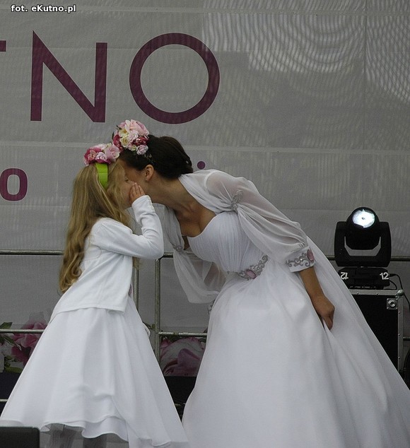 Królowa Róż i Królewna Różyczka przejęły władzę. Bawmy się na 38. Święcie Róży